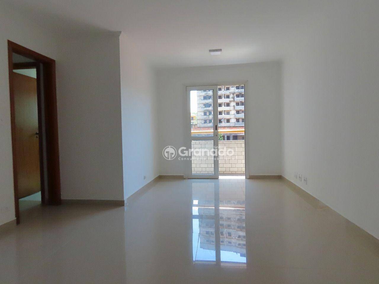 Apartamento à venda com 3 quartos, 98m² - Foto 5