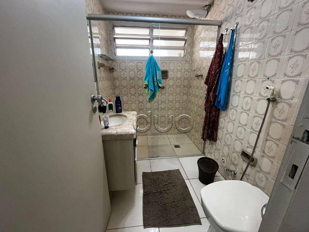 Apartamento à venda com 3 quartos, 131m² - Foto 2