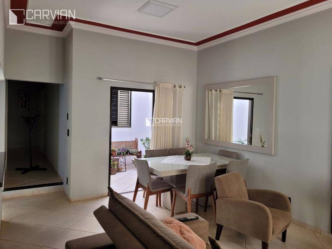 Casa à venda com 3 quartos, 170m² - Foto 5