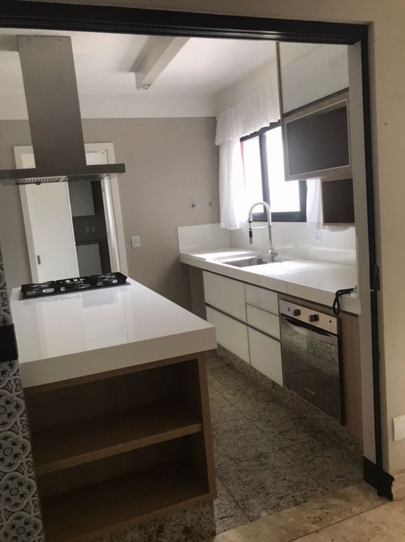 Apartamento para alugar com 4 quartos, 100m² - Foto 9