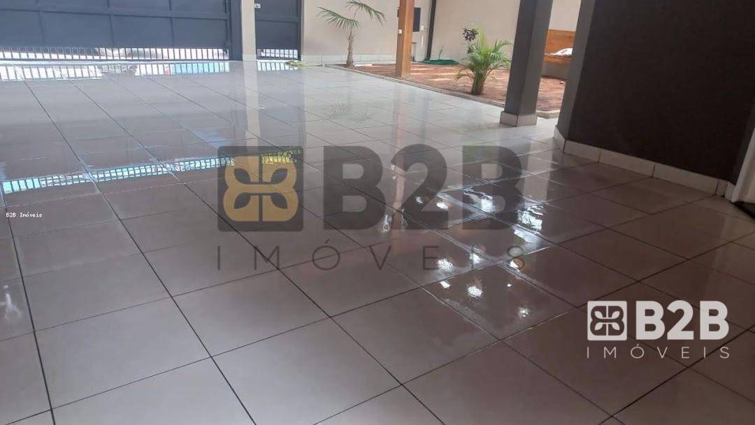 Casa à venda com 3 quartos, 250m² - Foto 13