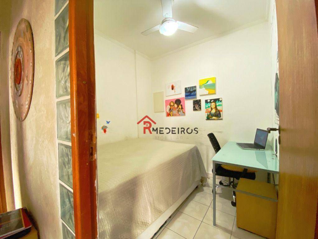 Apartamento à venda com 2 quartos, 70m² - Foto 9