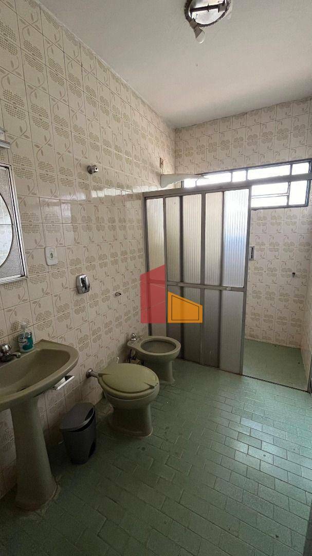 Casa à venda com 3 quartos, 181m² - Foto 7