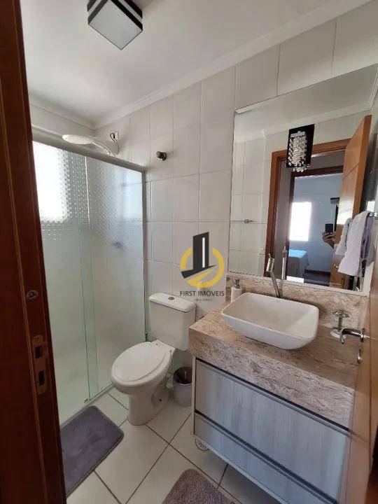 Apartamento à venda com 2 quartos, 60m² - Foto 11