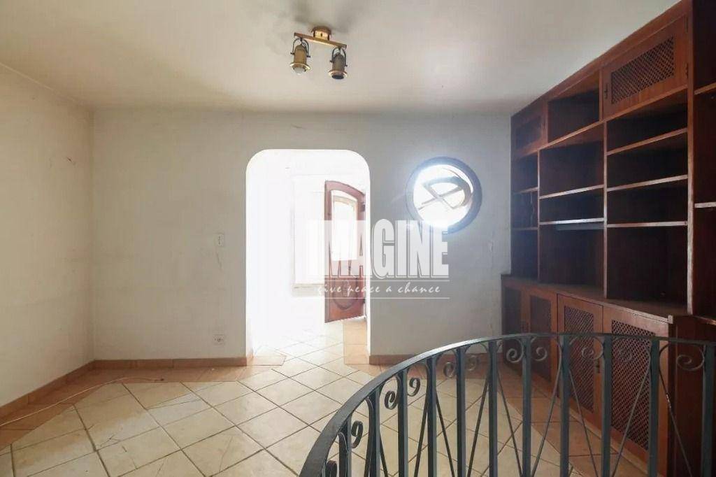 Apartamento à venda com 3 quartos, 126m² - Foto 4