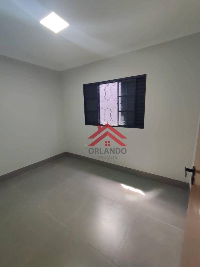 Casa à venda com 3 quartos, 108m² - Foto 5