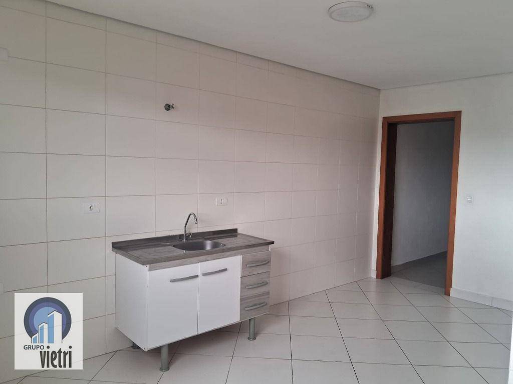 Casa para alugar com 2 quartos, 65m² - Foto 9