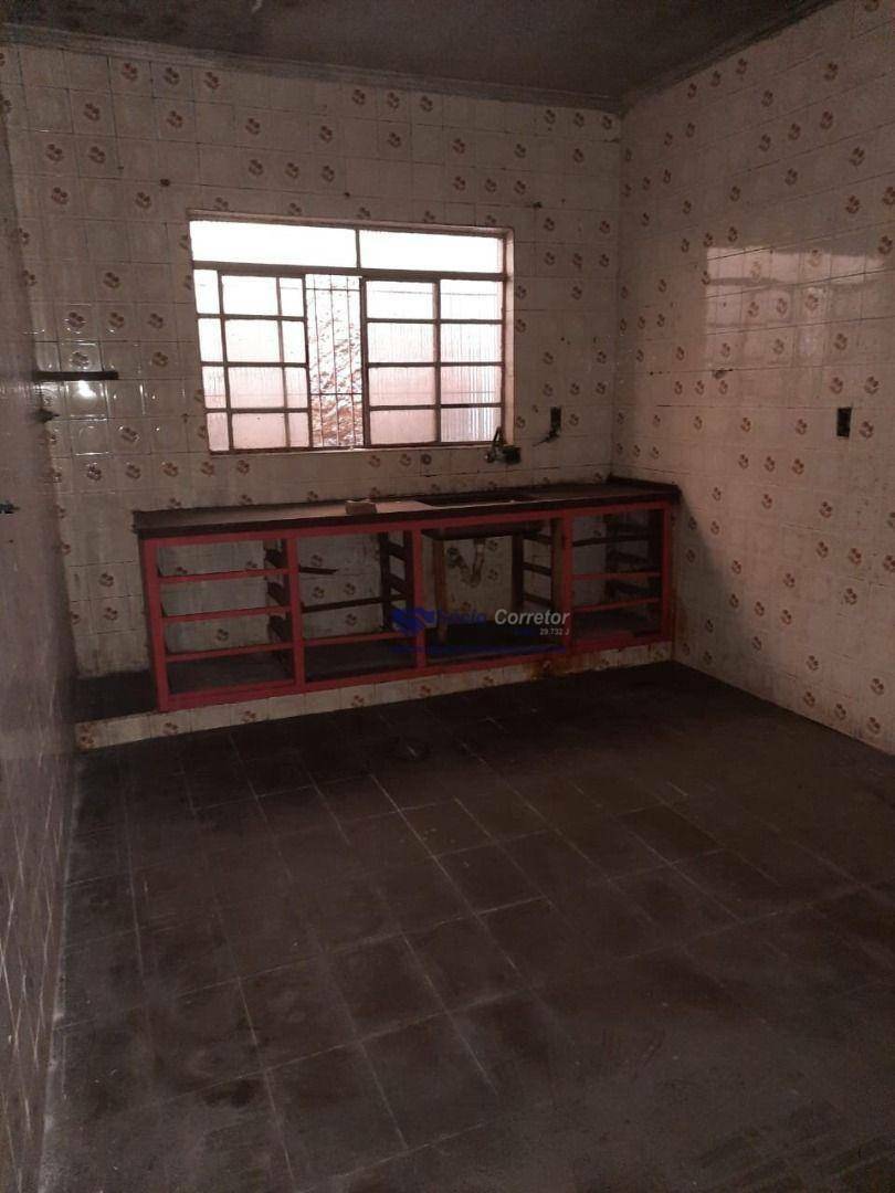 Sobrado à venda com 6 quartos, 240m² - Foto 25