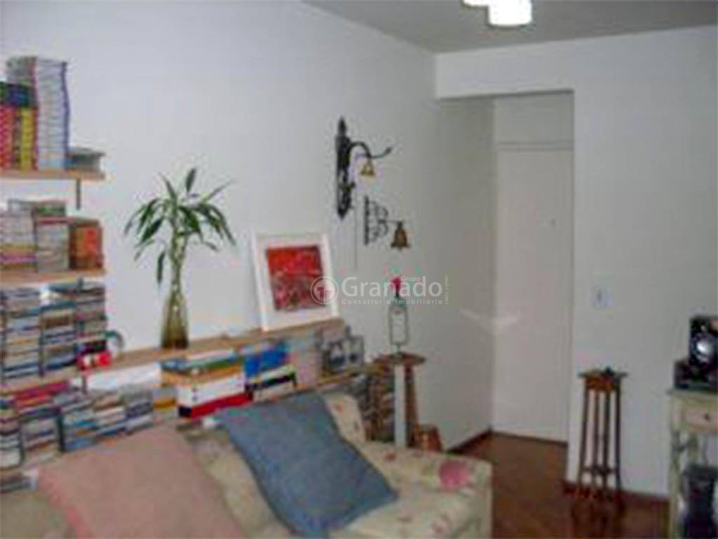 Apartamento à venda com 3 quartos, 86m² - Foto 2