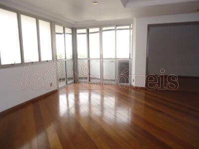 Apartamento para alugar com 3 quartos, 150m² - Foto 1