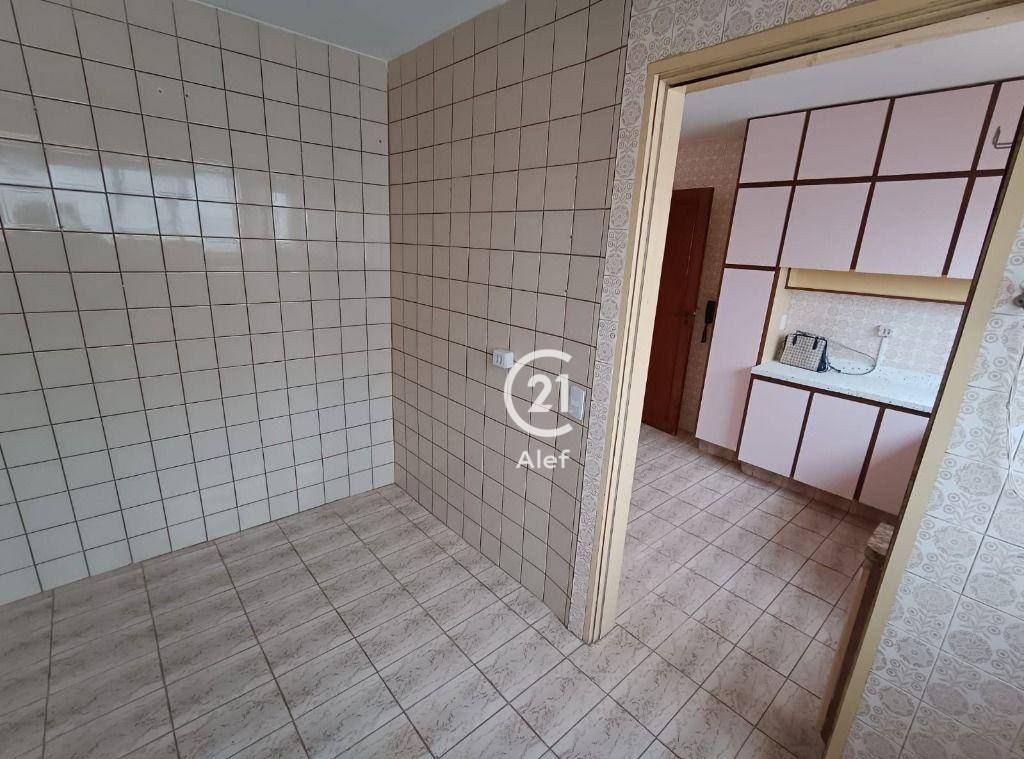 Apartamento à venda com 2 quartos, 80m² - Foto 21