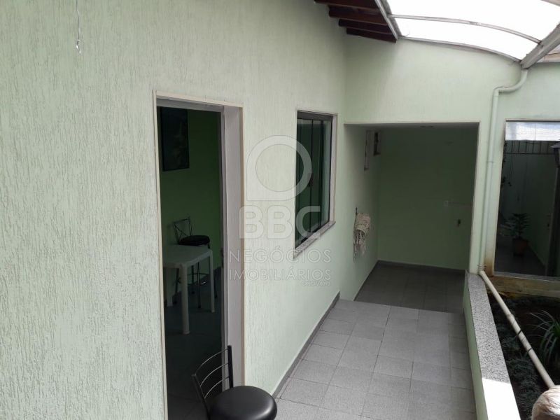 Casa à venda com 3 quartos, 190m² - Foto 25