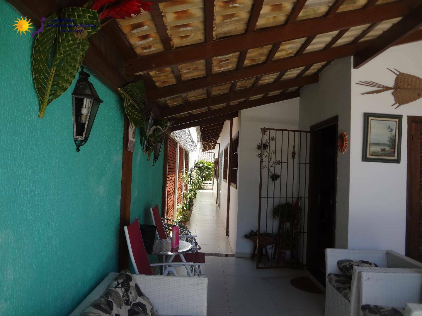 Casa à venda com 2 quartos, 90m² - Foto 1