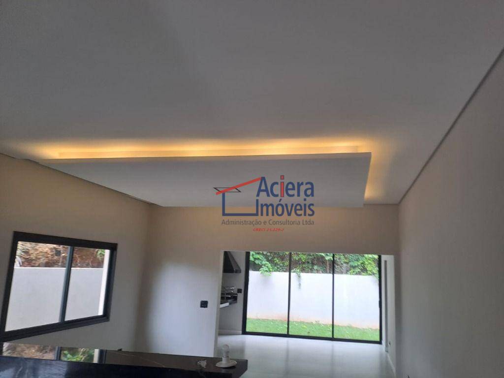 Casa de Condomínio à venda com 3 quartos, 178m² - Foto 14