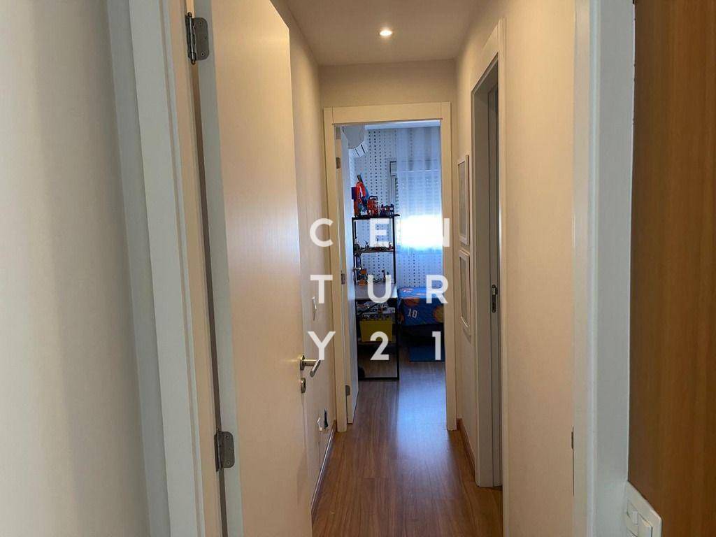 Apartamento para alugar com 3 quartos, 121m² - Foto 17