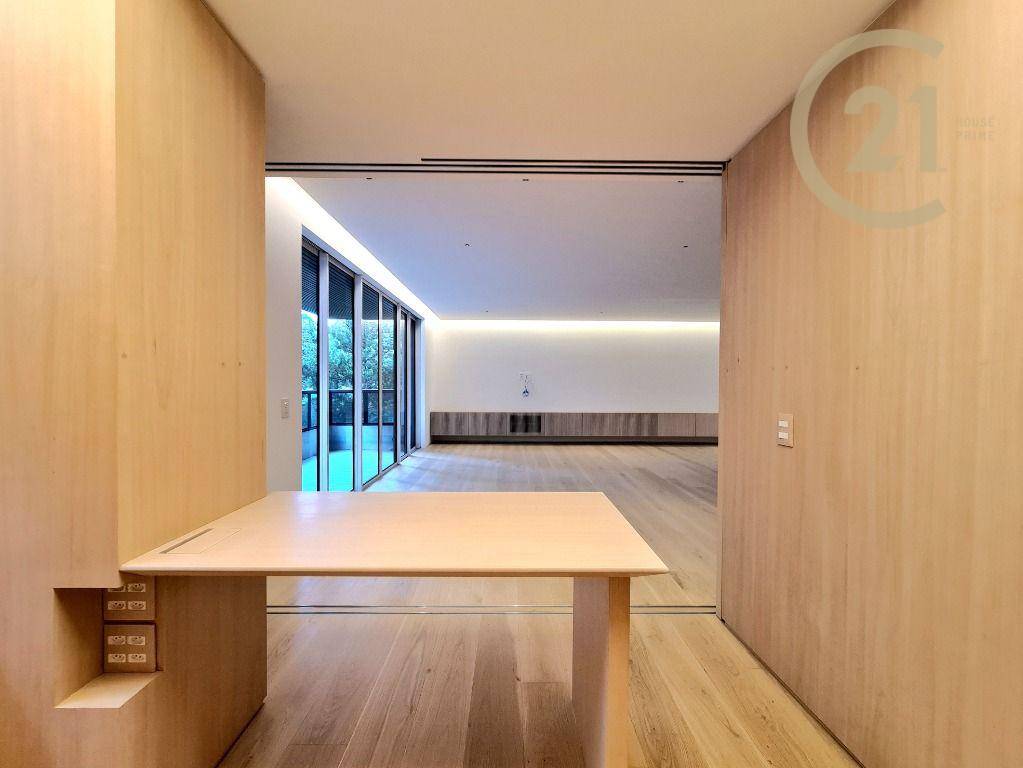 Apartamento à venda com 3 quartos, 211m² - Foto 23