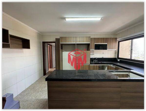 Apartamento à venda com 3 quartos, 144m² - Foto 8