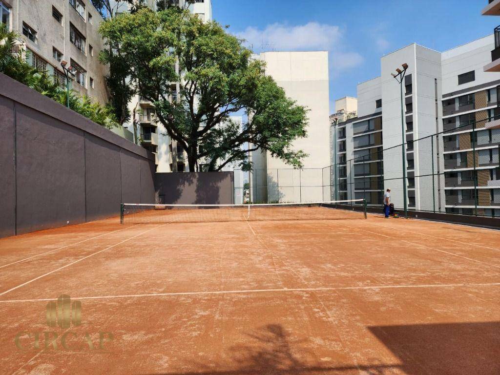 Apartamento à venda com 4 quartos, 236m² - Foto 20