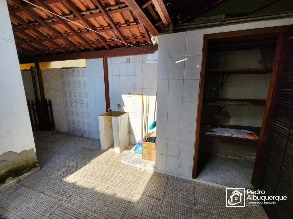 Casa à venda com 2 quartos, 47m² - Foto 16