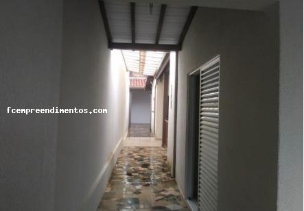 Casa à venda com 2 quartos, 300m² - Foto 10