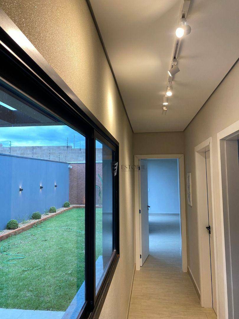 Casa à venda com 3 quartos, 200m² - Foto 12