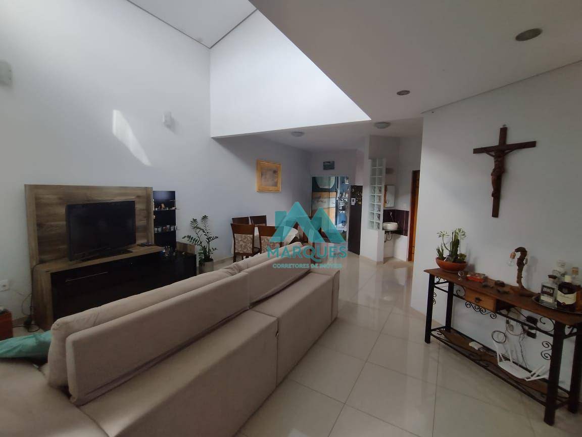 Sobrado à venda com 4 quartos, 228m² - Foto 2