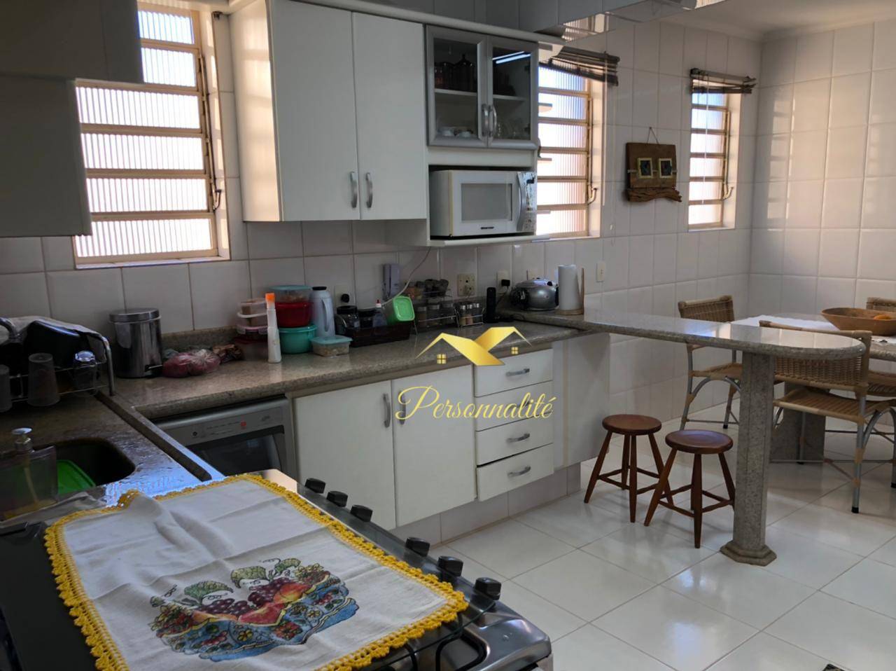 Apartamento à venda com 4 quartos, 198m² - Foto 16