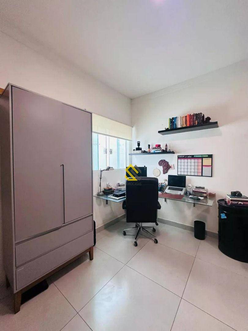 Casa à venda e aluguel com 2 quartos, 170m² - Foto 9