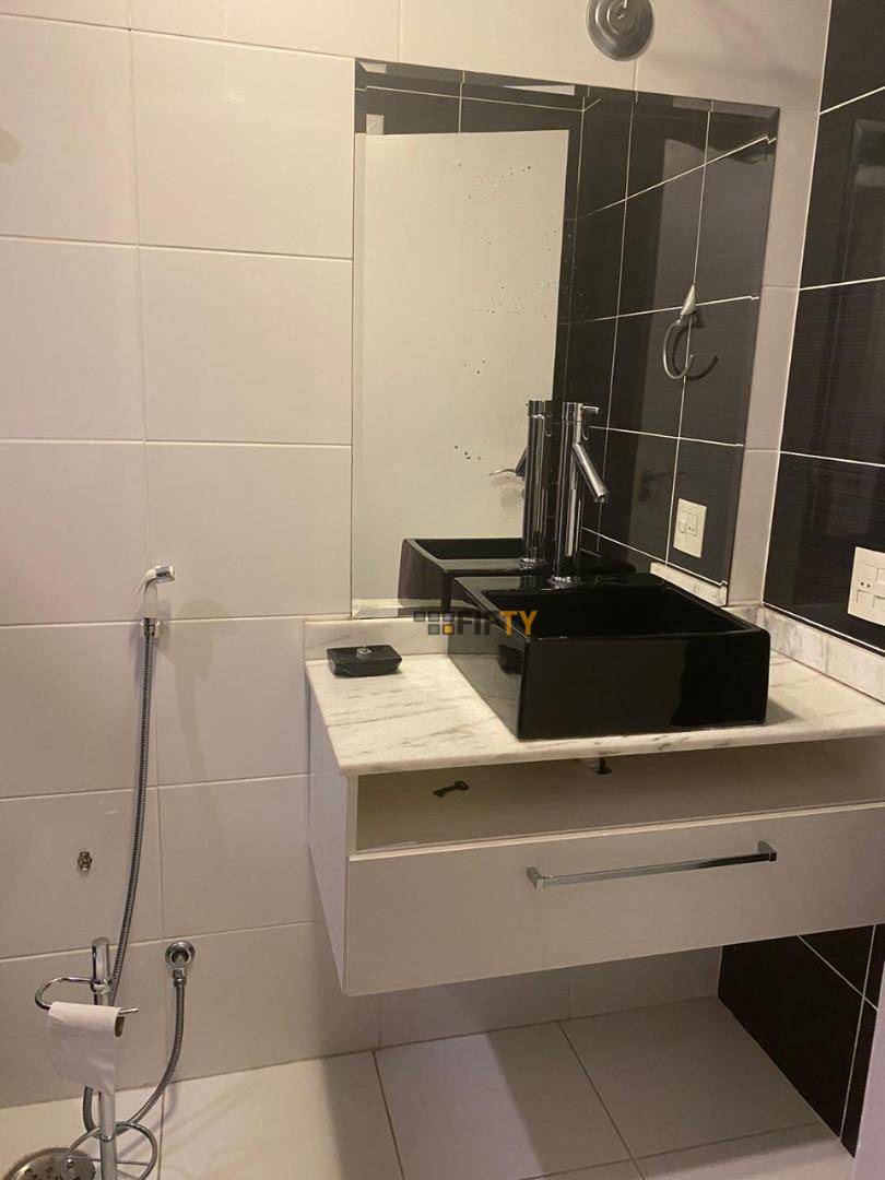 Apartamento à venda e aluguel com 3 quartos, 180m² - Foto 15