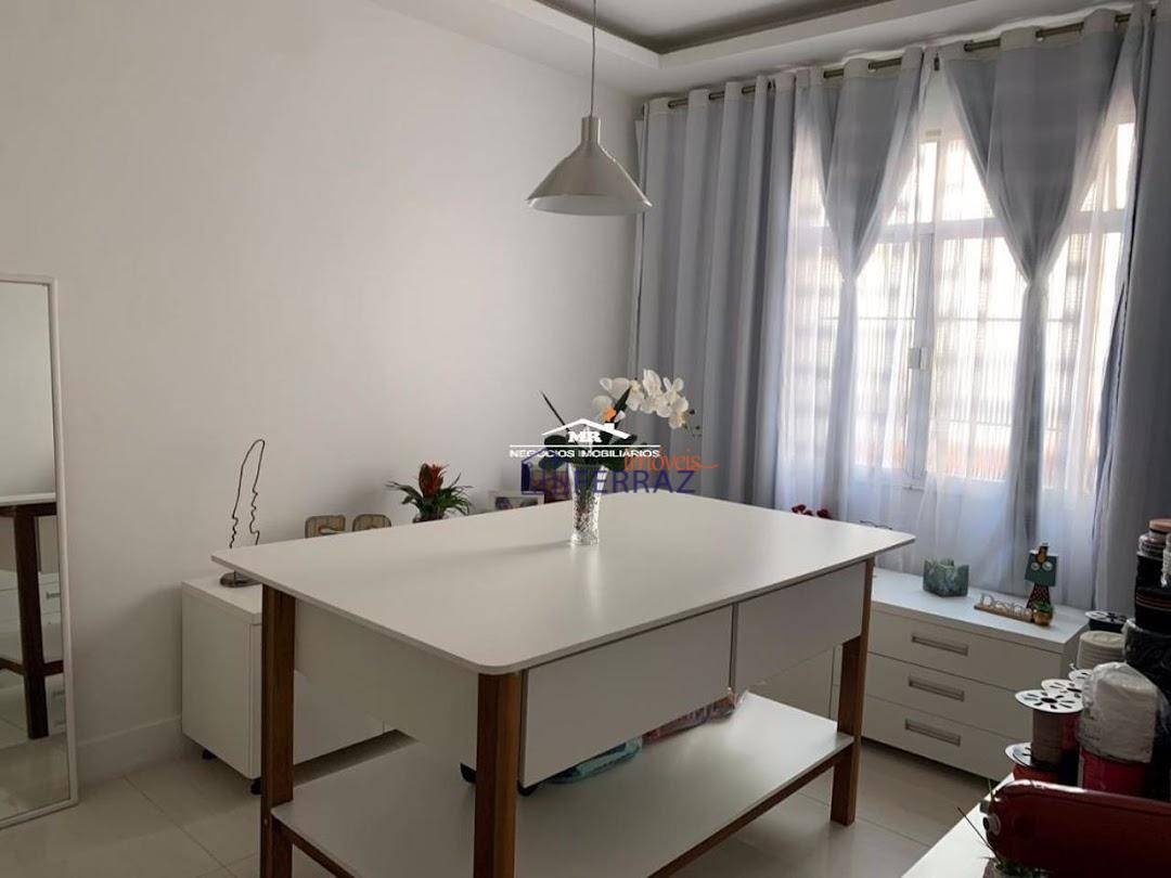 Apartamento à venda com 2 quartos, 70m² - Foto 2