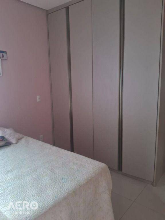 Casa à venda com 3 quartos, 231m² - Foto 18