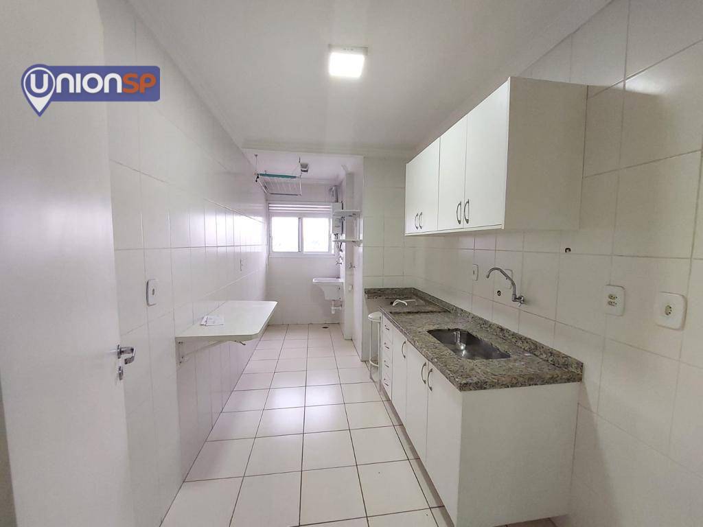 Apartamento à venda com 2 quartos, 62m² - Foto 17