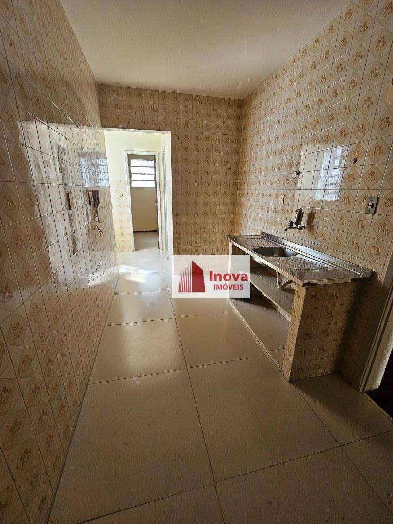 Apartamento para alugar com 2 quartos, 60m² - Foto 16