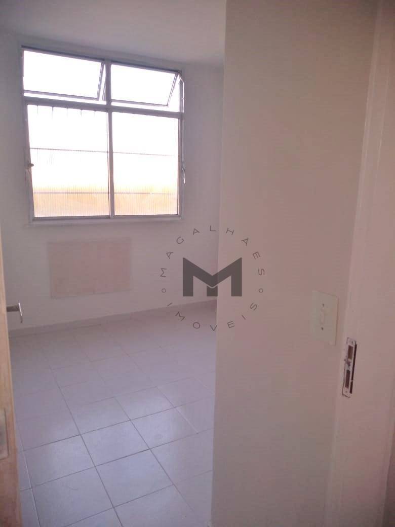 Apartamento à venda com 2 quartos, 57m² - Foto 11