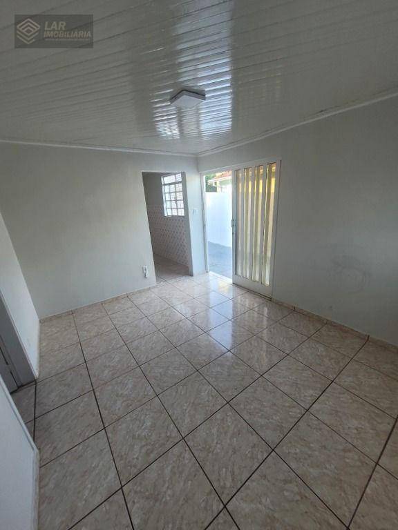 Casa para alugar com 3 quartos, 120m² - Foto 6