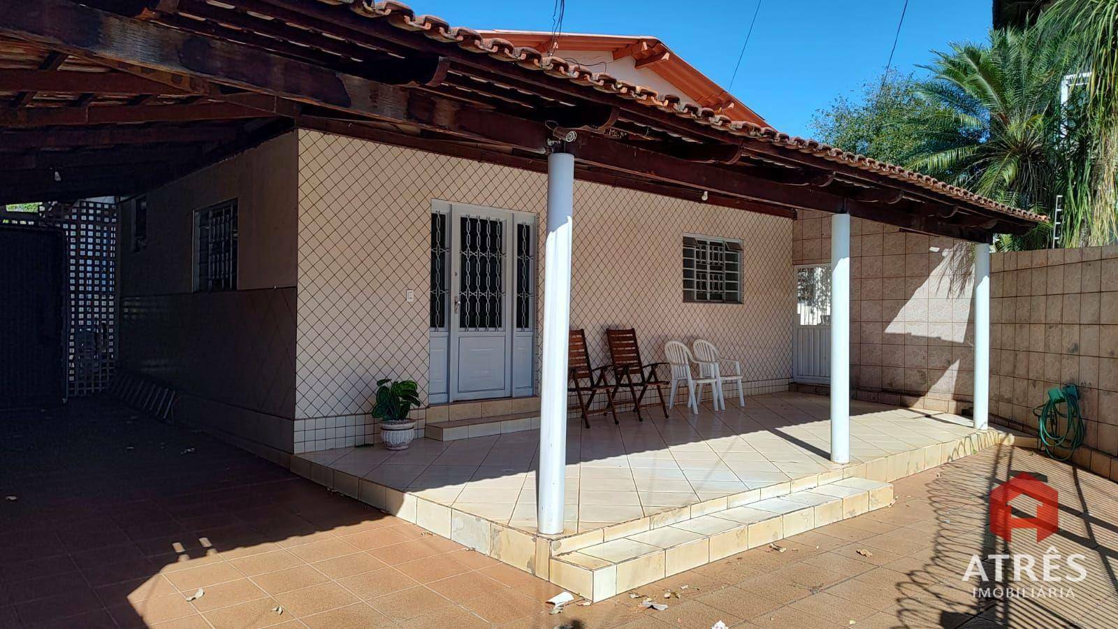 Casa à venda com 4 quartos, 241m² - Foto 4