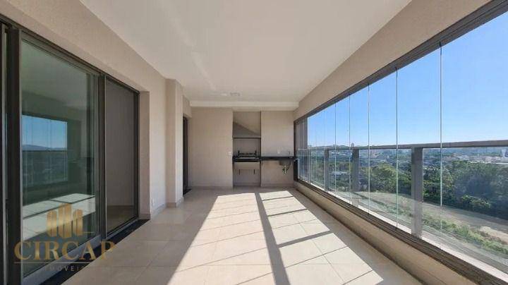 Apartamento à venda com 3 quartos, 147m² - Foto 1