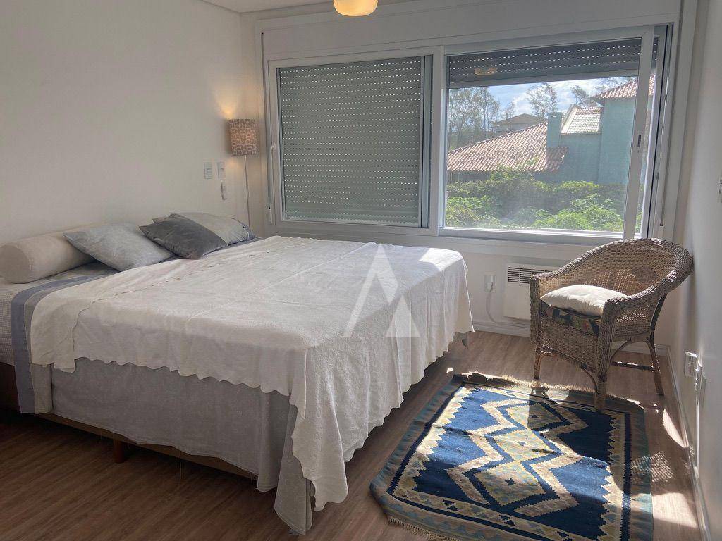 Casa, 3 quartos, 243 m² - Foto 2