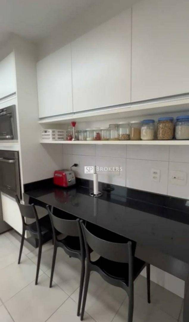 Apartamento à venda com 3 quartos, 151m² - Foto 6