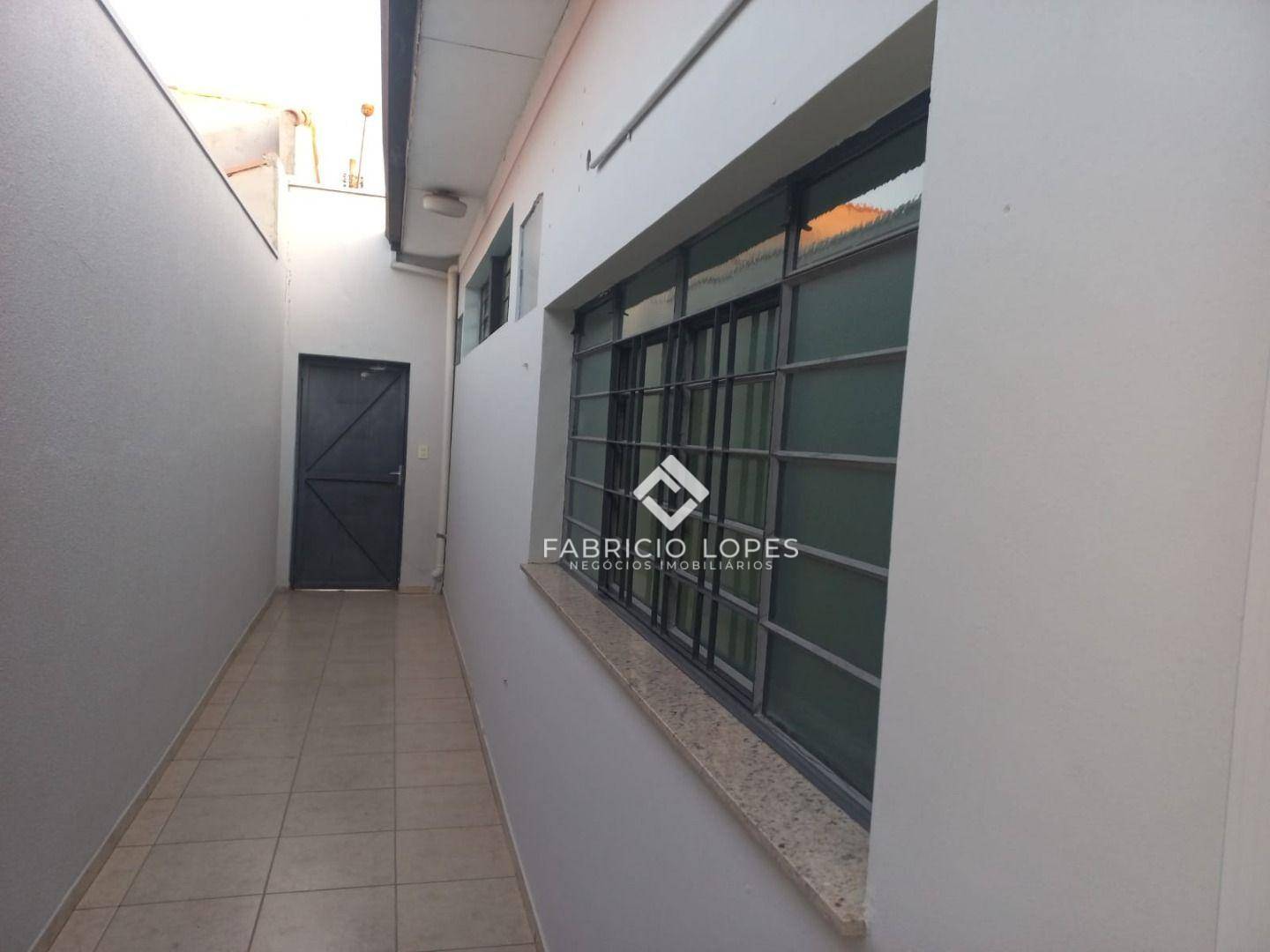 Casa à venda com 4 quartos, 324m² - Foto 17