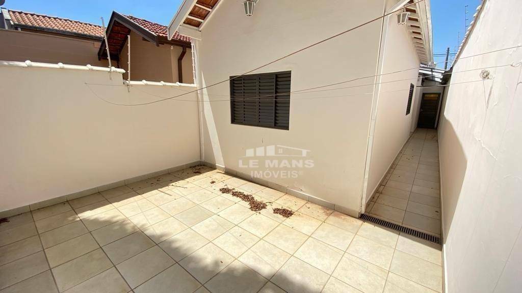 Casa à venda com 2 quartos, 94m² - Foto 11