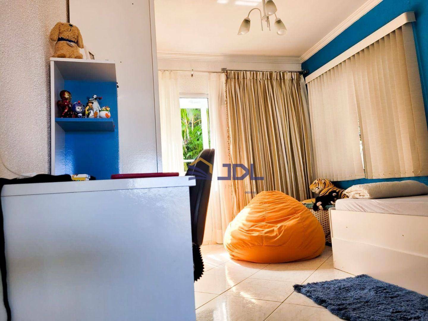 Casa de Condomínio à venda com 4 quartos, 450m² - Foto 10