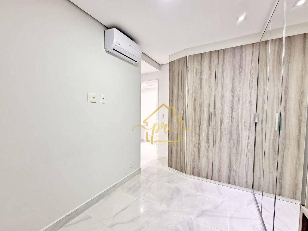 Apartamento para alugar com 3 quartos, 234m² - Foto 14