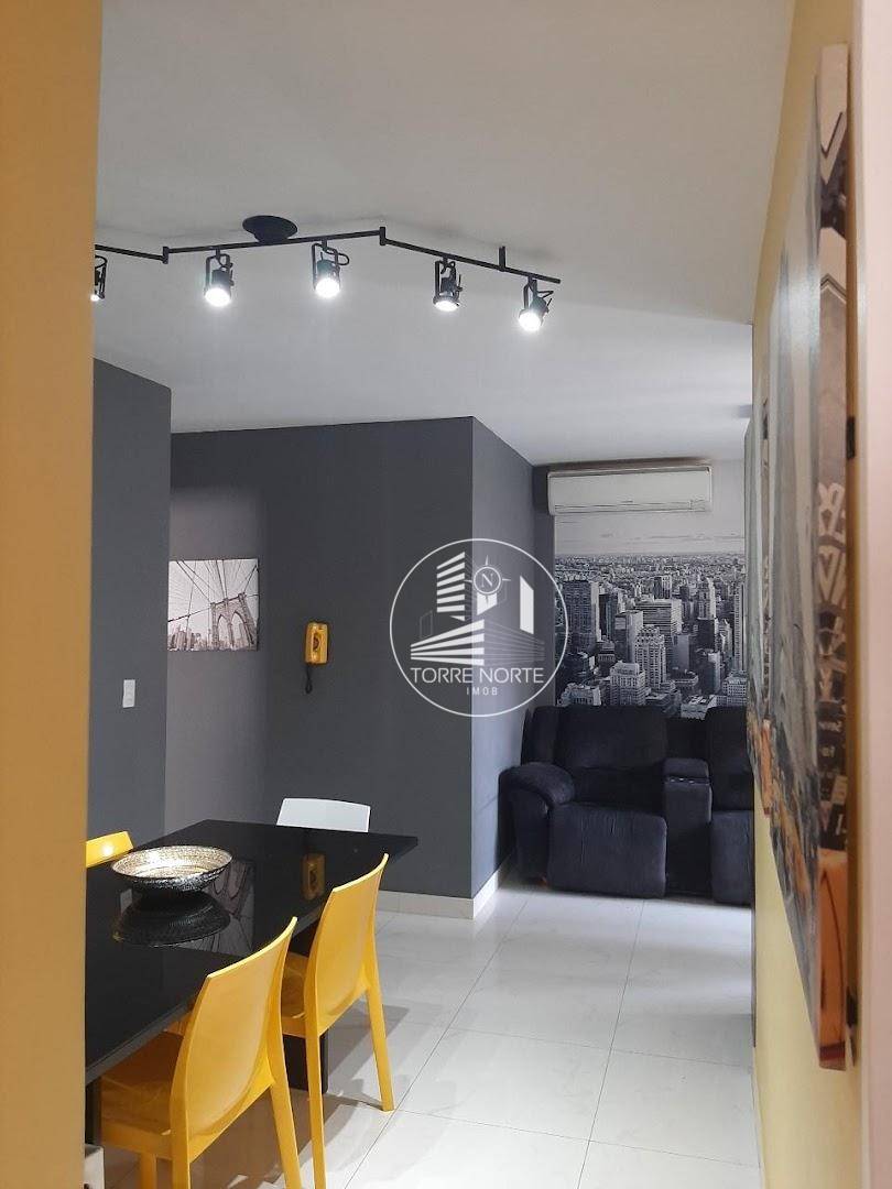 Apartamento à venda com 3 quartos, 72m² - Foto 1