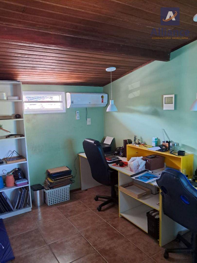 Chácara à venda com 4 quartos, 331m² - Foto 12