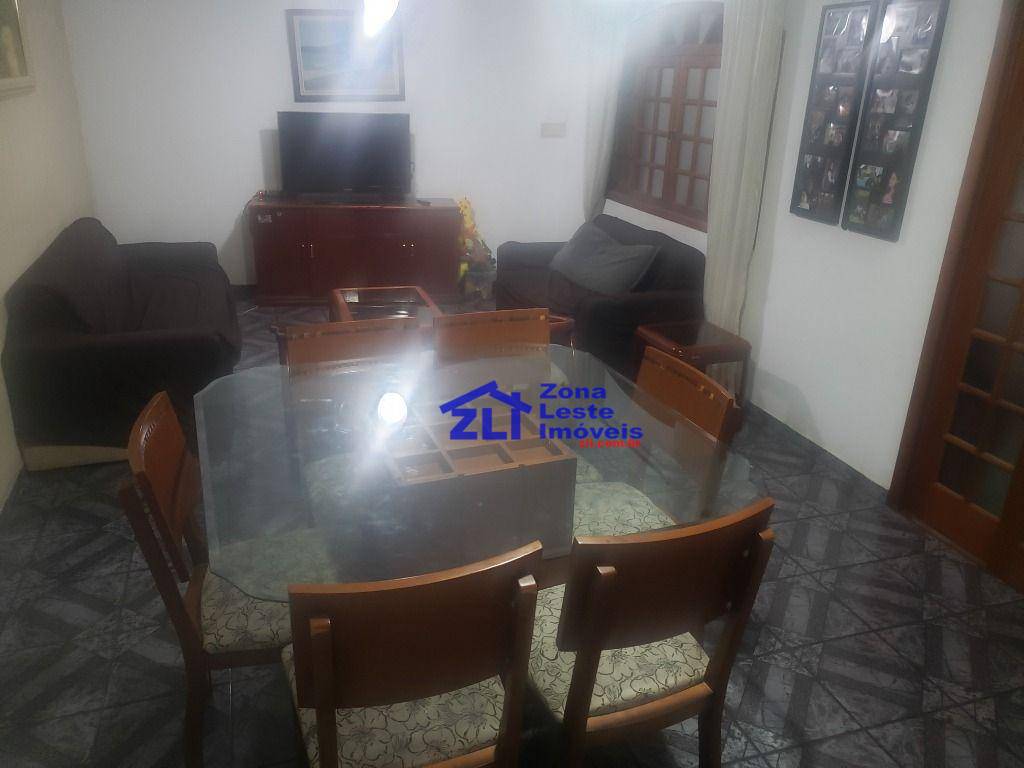 Sobrado à venda com 5 quartos, 300m² - Foto 54