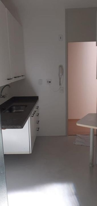 Apartamento à venda com 3 quartos, 74m² - Foto 4