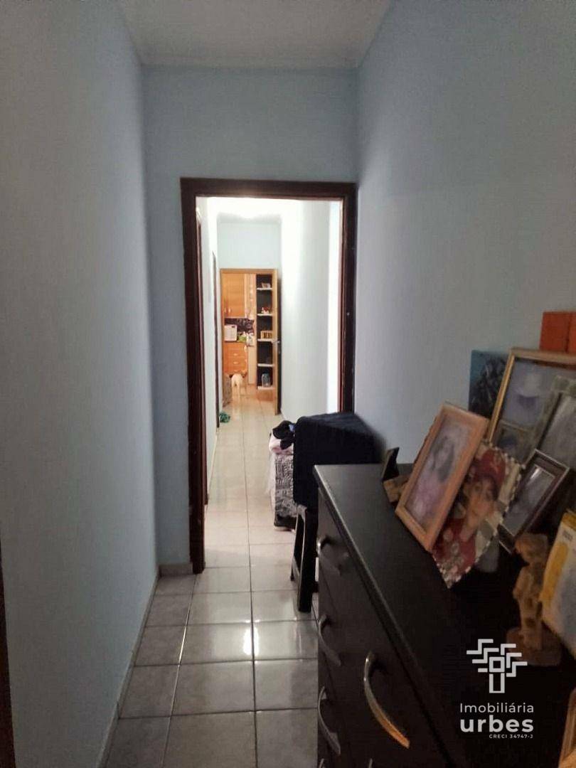 Casa à venda com 3 quartos, 95m² - Foto 8