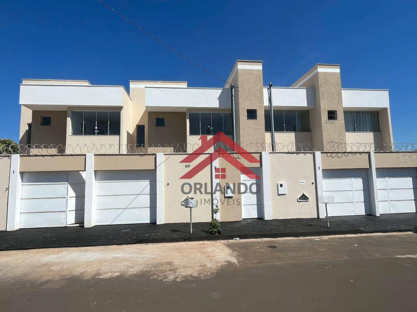 Sobrado à venda com 3 quartos, 100m² - Foto 2