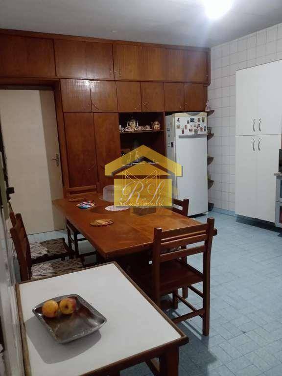 Casa à venda com 3 quartos, 180m² - Foto 4